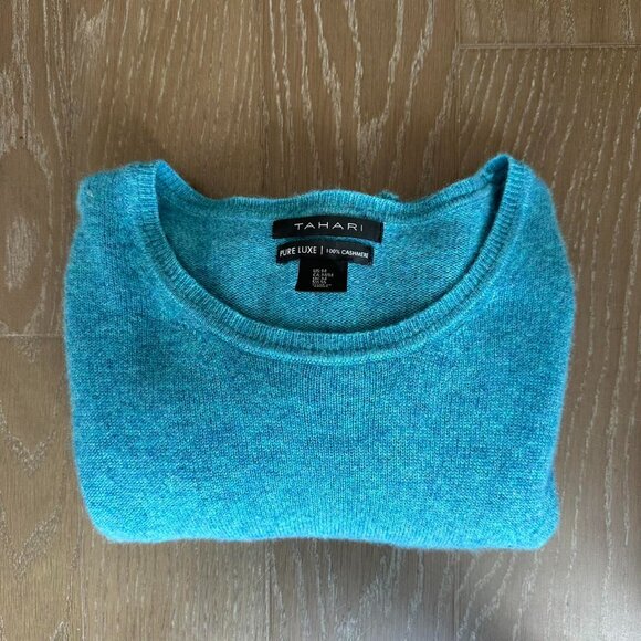 Tahari Tops - Tahari 100% Cashmere Sweater